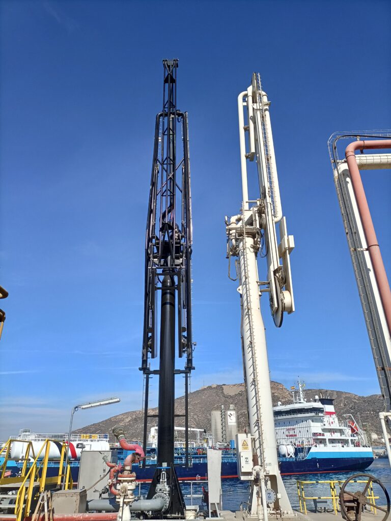 Nuevo brazo de carga marino de TANCAR